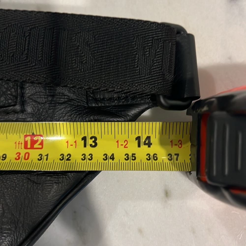 Authentic LV Empreinte Bumbag in Noir - Picture 7 of 7